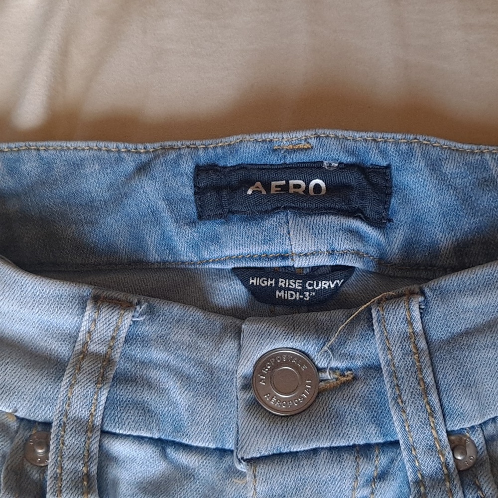 Shorts - Picture 2 of 4